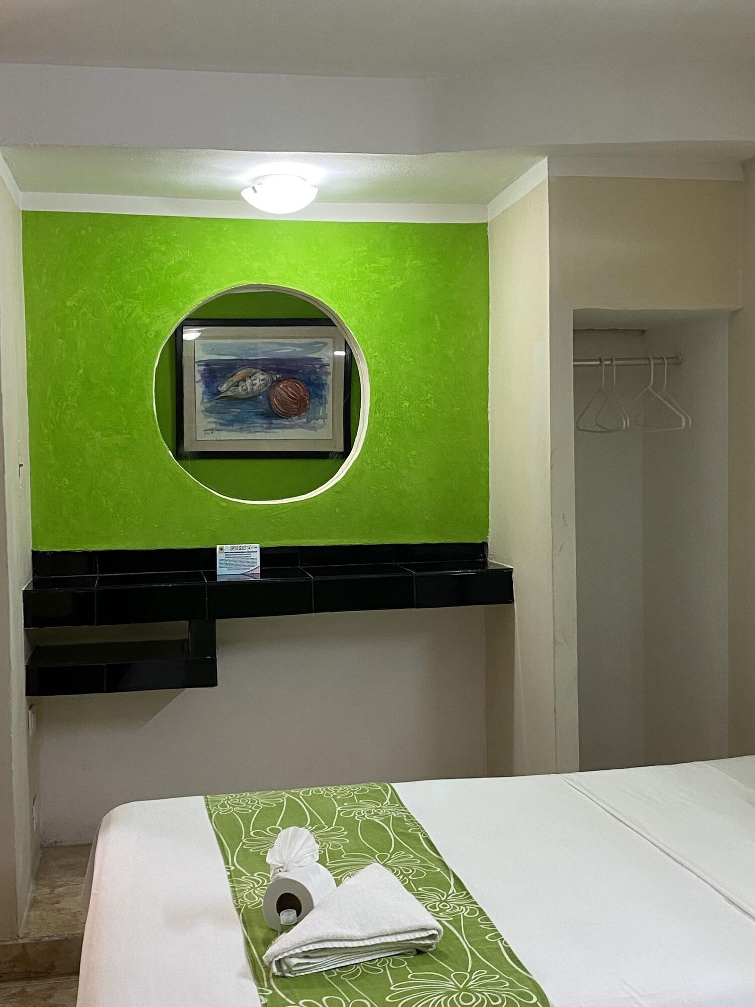 Hotel Hc Internacional Cancún Kültér fotó