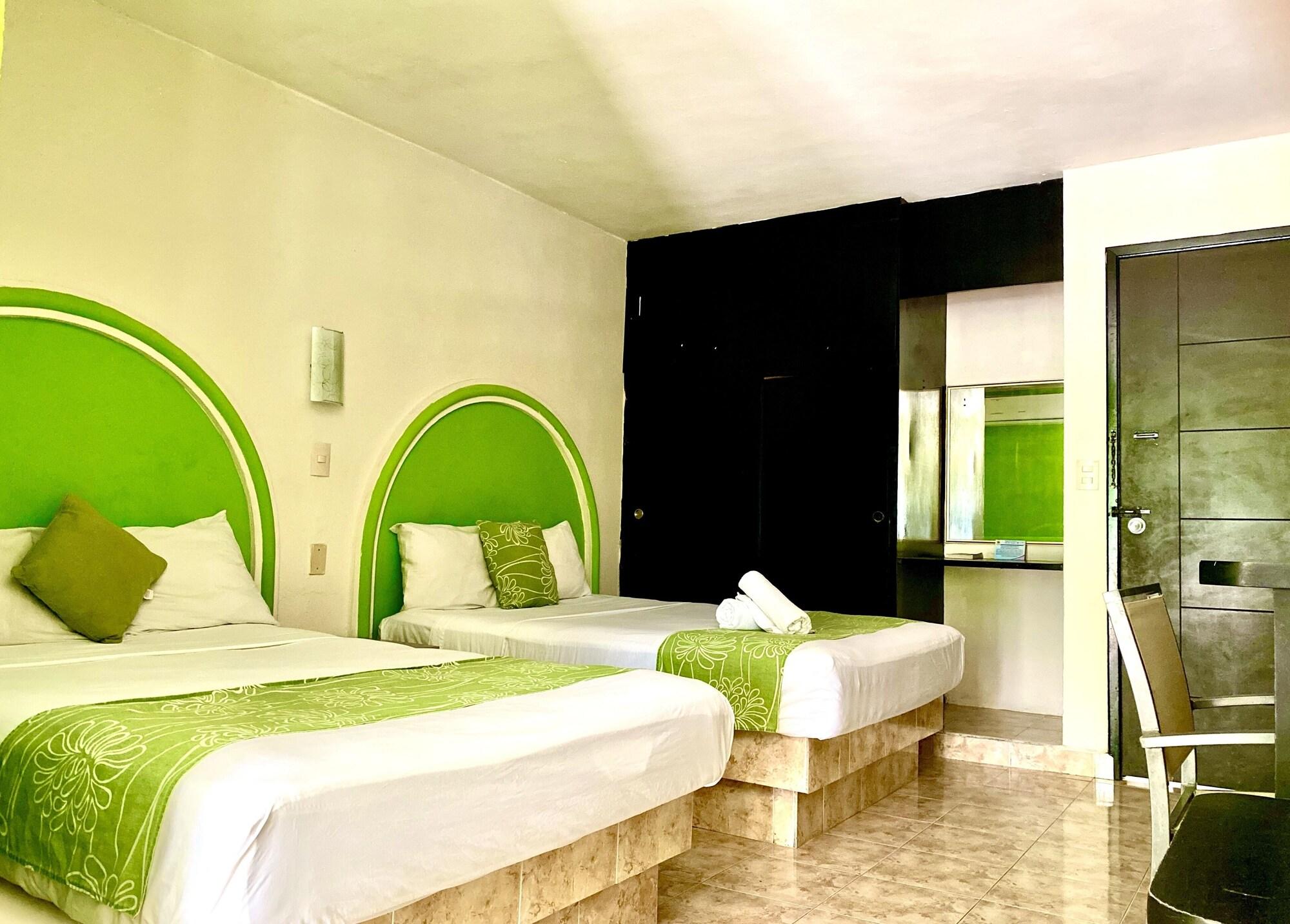 Hotel Hc Internacional Cancún Kültér fotó
